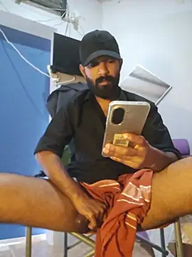 Mallukiran Adlı Modelin Web Kamerası Şovu