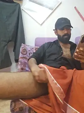 Mallukiran 在線直播表演