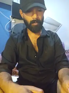 הופעת וובקאם של Mallukiran