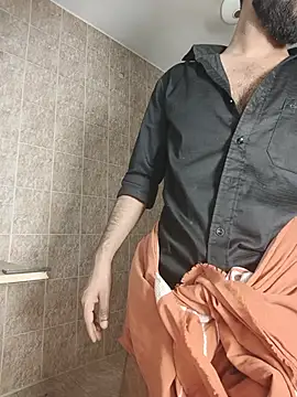 MalluBeard Show in webcam