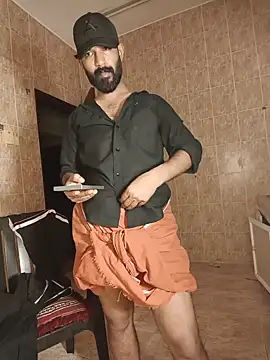 MalluBeard Adlı Modelin Canlı XXX Sohbeti