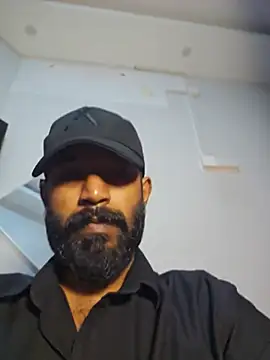 הופעת וובקאם של MalluBeard