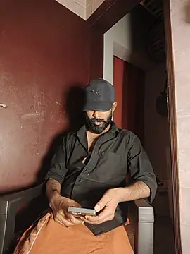 MalluBeard webcam show