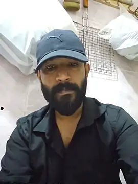 MalluBeard webcam show