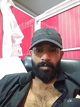 MalluBeard Pertunjukan Webcam