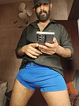 عرض كام MalluBeard