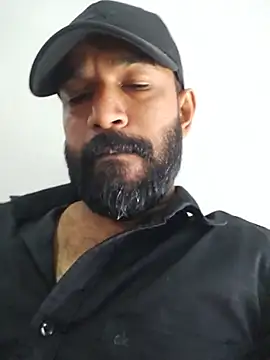MalluBeard webcam show