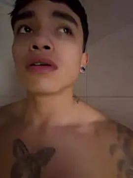 โชว์เว็บแคมของ NoahGun_