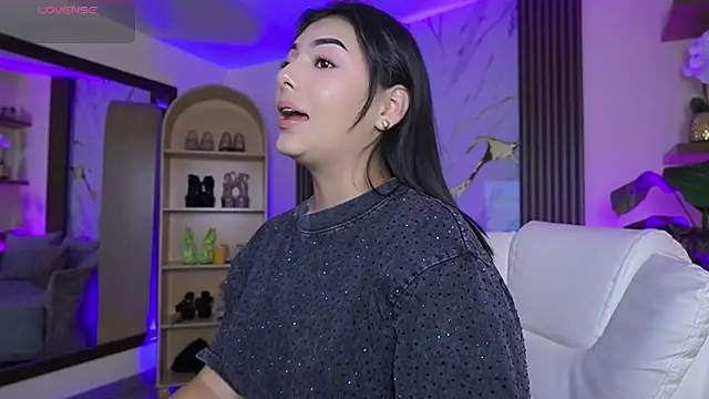LiaWheeler live XXX chat