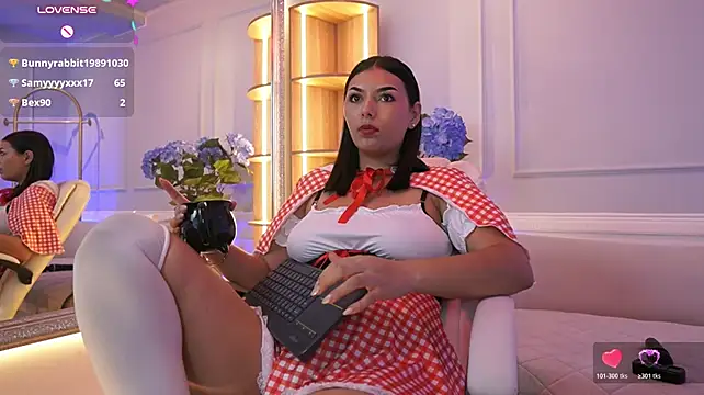 Chat +18 de LiaWheeler ao vivo