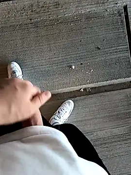 Pokazy przed kamerką – jonas_camboy