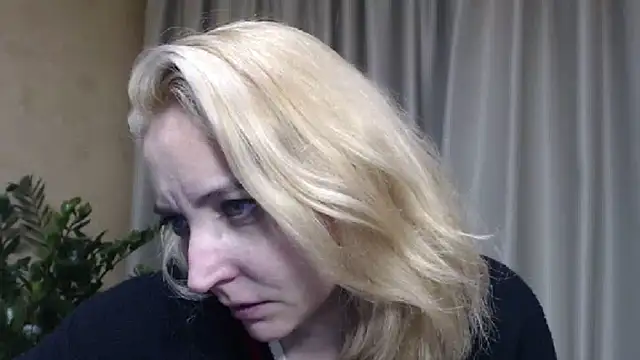 Webkamerová show sweetpussy