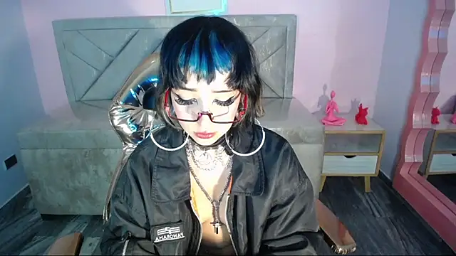 Show modela stefnixxx_s na web-kameri