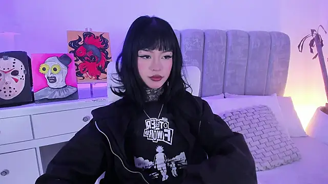 XXX chat uživo modela doll__bella