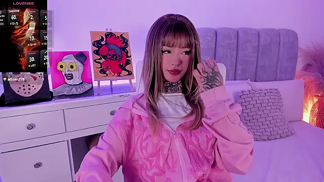 doll__bella Show in webcam