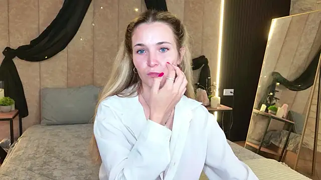 Lina_Sinerz: онлайн-секс-чат