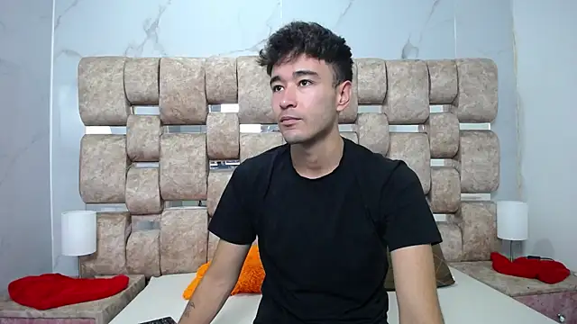KathyAidenn Webbikameraesitys