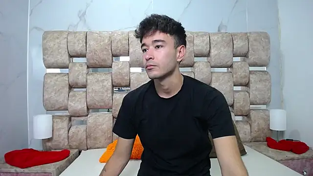 KathyAidenn Webbikameraesitys