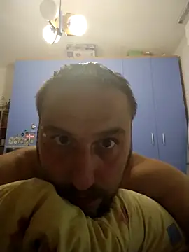 barbone15 Show in webcam