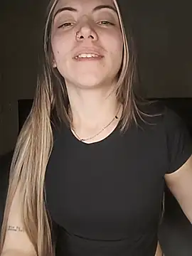 Chat +18 de Ceciihot ao vivo