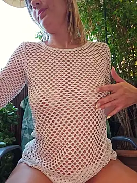 VIKS_SECRET Show in webcam