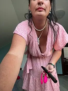 CherryCherry03's Webcam Show