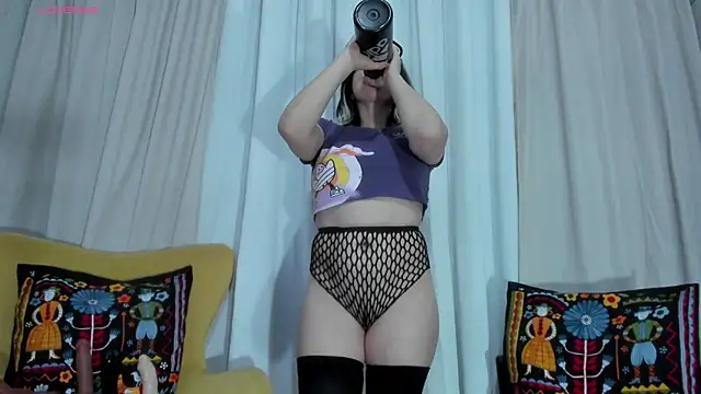 Chatroom XXX en direct de carly_grasso