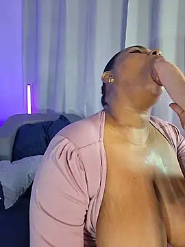 chocolattesexxx's Live Chat Room