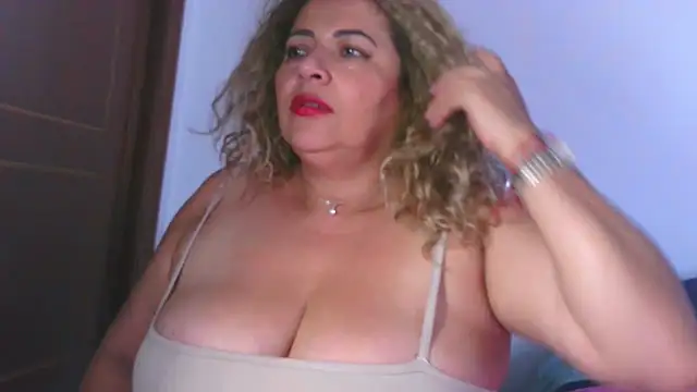 mariajosebarrazaa's Live Chat Room