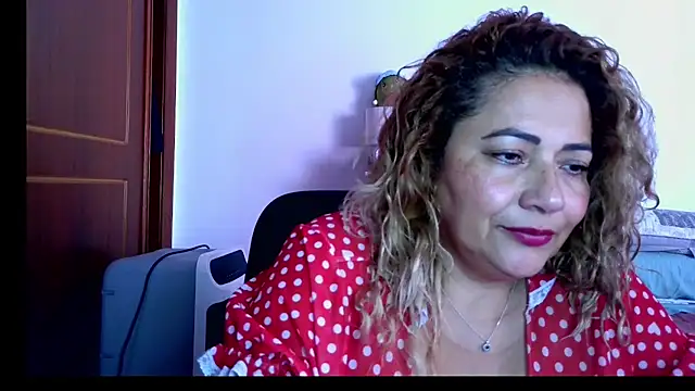 Chat +18 de mariajosebarrazaa ao vivo