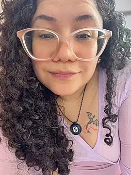 CurlyMilf_Vannexxxa Obrolan Langsung XXX