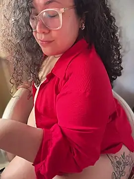 CurlyMilf_Vannexxxa's Webcam Show