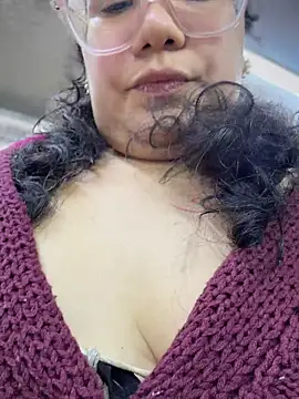 CurlyMilf_Vannexxxa: вебкам-шоу