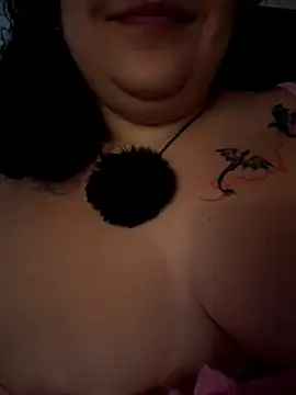 CurlyMilf_Vannexxxa XXX чат на живо