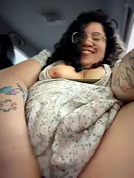 CurlyMilf_Vannexxxa Chat XXX in diretta