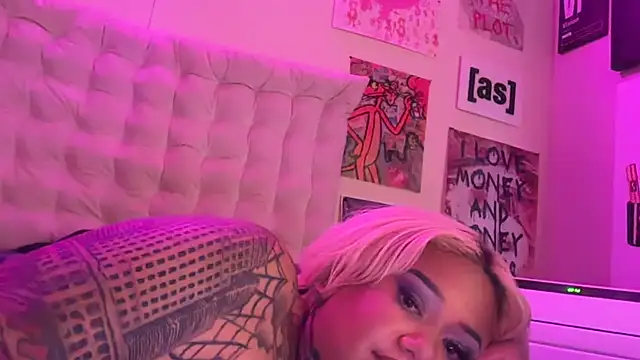 AveryLeeLane's Webcam Show
