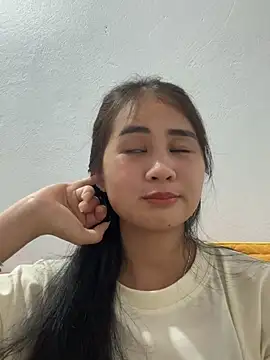 LittleSun_ Adlı Modelin Canlı XXX Sohbeti