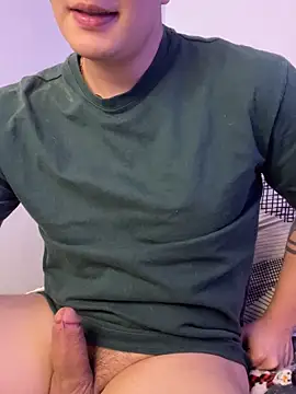 Goldenknight33 Show Webcam