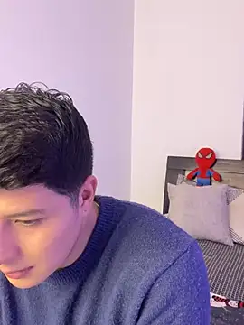 Goldenknight33 Webcam Show