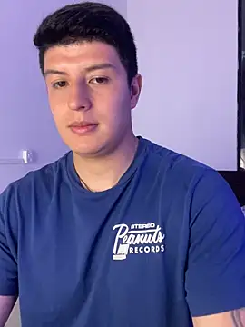 Goldenknight33 Webcam-Show