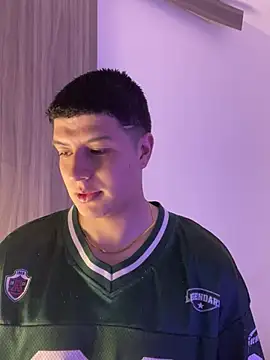 Goldenknight33 网络视讯表演