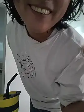 عرض كام Nanii_OwO