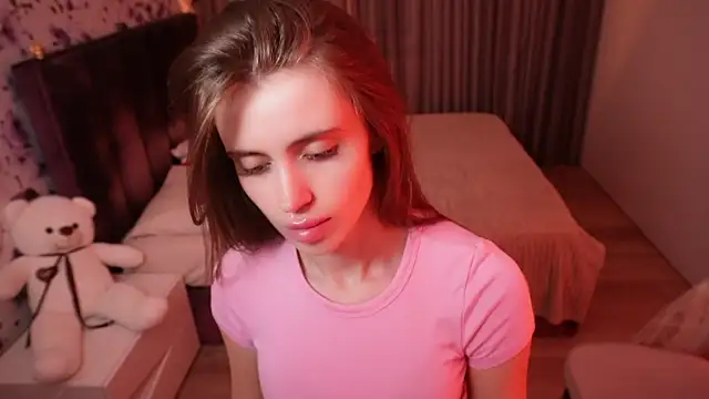 ChloeSpark Adlı Modelin Canlı XXX Sohbeti