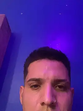 latino30 Show Webcam