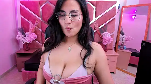 Czat XXX na żywo – sophi_hardd_