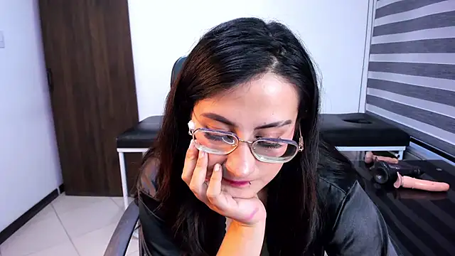sophi_hardd_'s Live XXX Chat