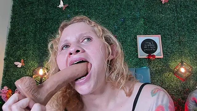 Evangelyne_rose Show in webcam