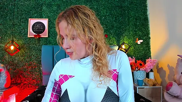 Evangelyne_rose Adlı Modelin Web Kamerası Şovu