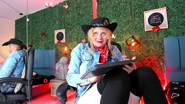 โชว์เว็บแคมของ Evangelyne_rose