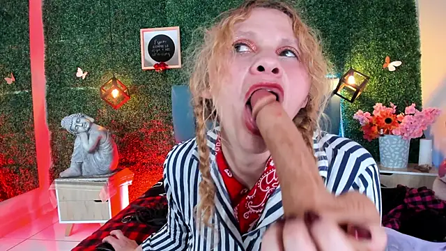 Evangelyne_rose's Webcam Show